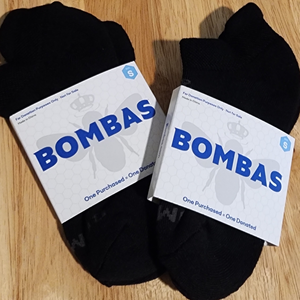 2 Pair Bombas Black Athletic Socks